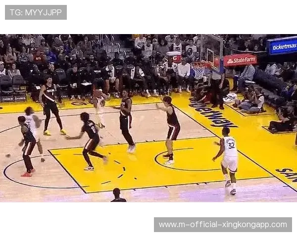 雷霆对开拓者：赛季表现对比与球员动态，nba雷霆对开拓者第四节